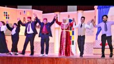 الشغف المسرحي يقود مسرح الحال الى تازة وفاس والرباط دفء الجماهير الحاشدة يشعل مسرحية حفيد مبروك رغم برودة الطقس